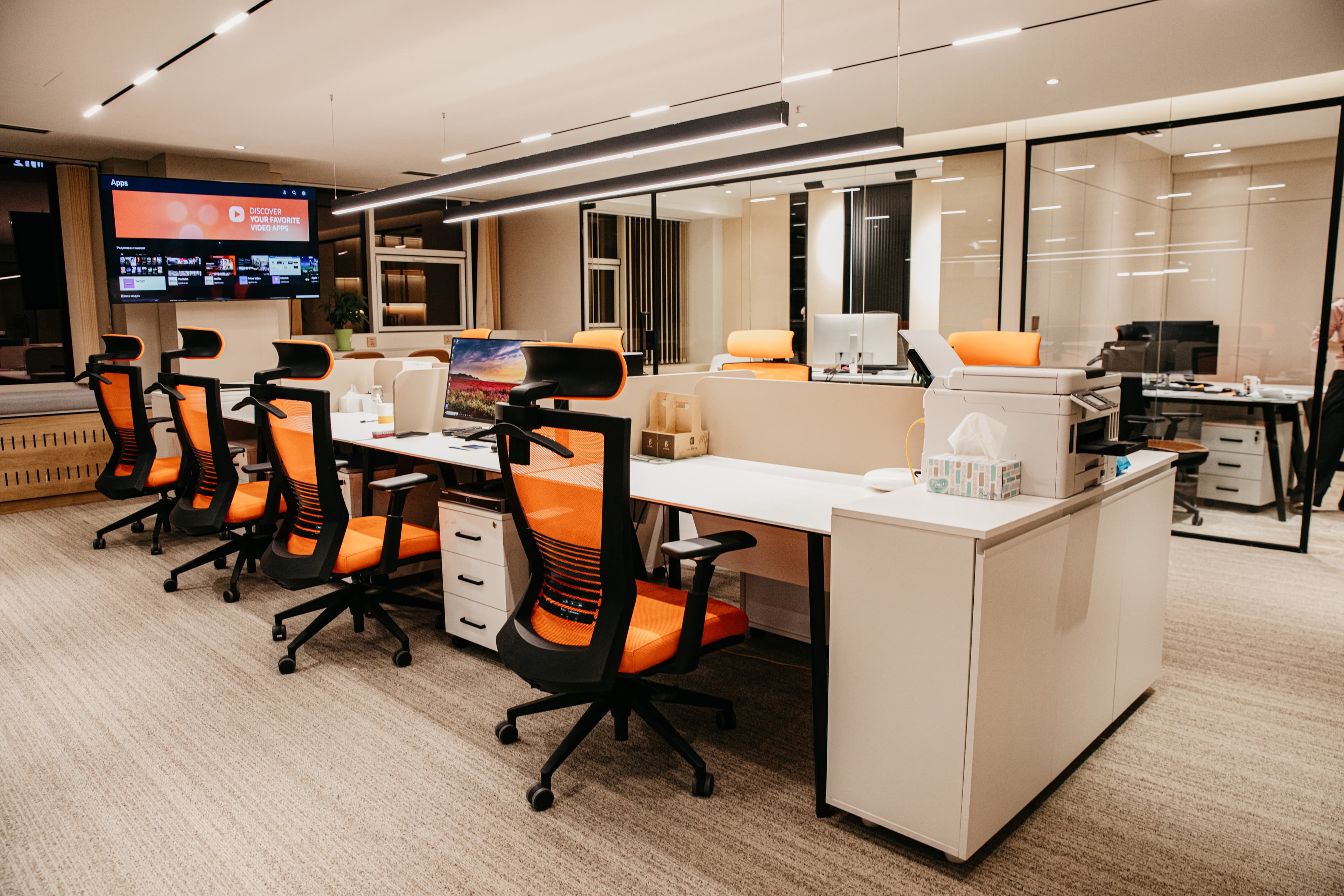 Ажлын ширээний эгнээ